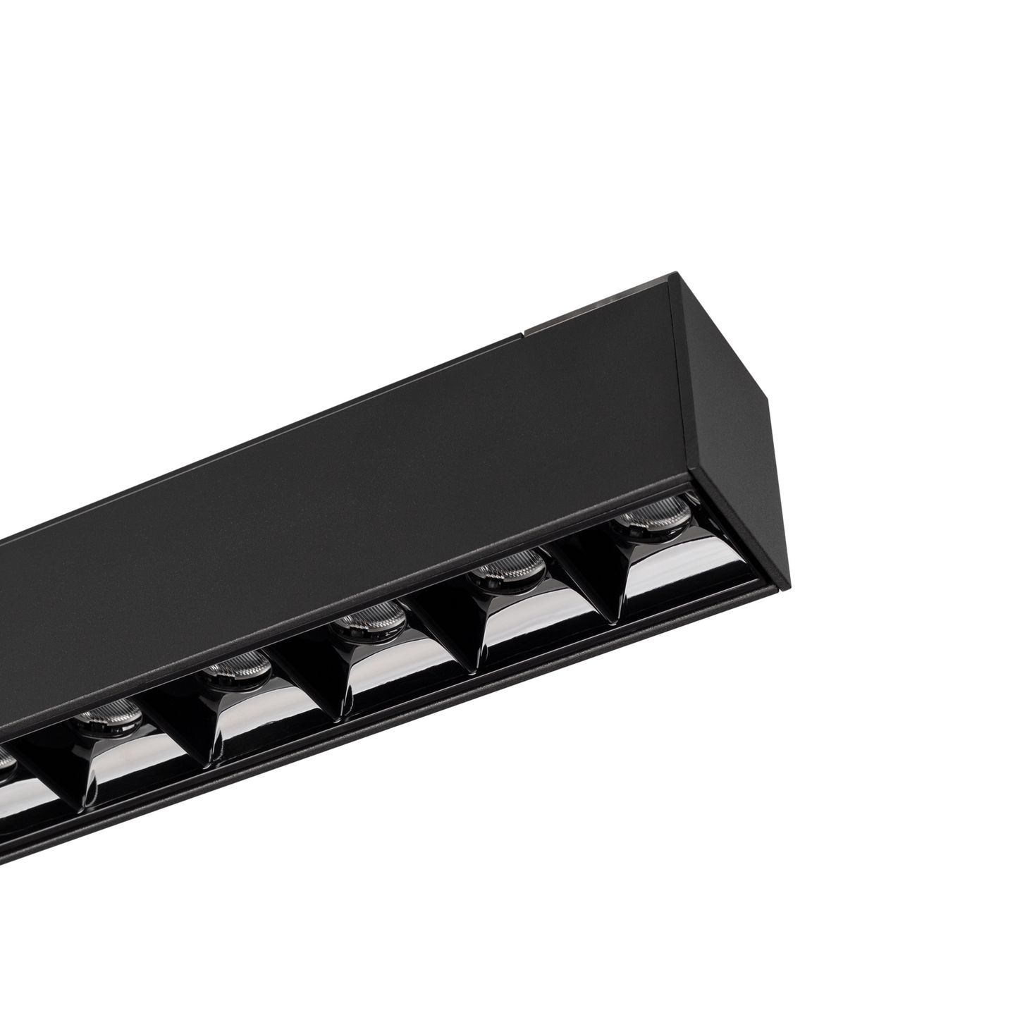 c_DL-12600-0375.jpg